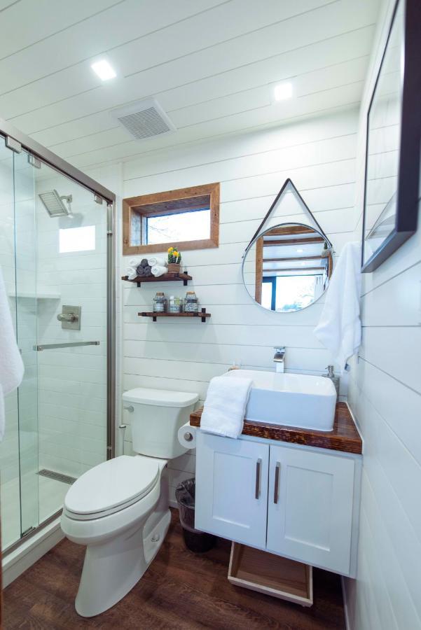 New The Lone Star Shipping Container Villa Фредериксбург Екстериор снимка