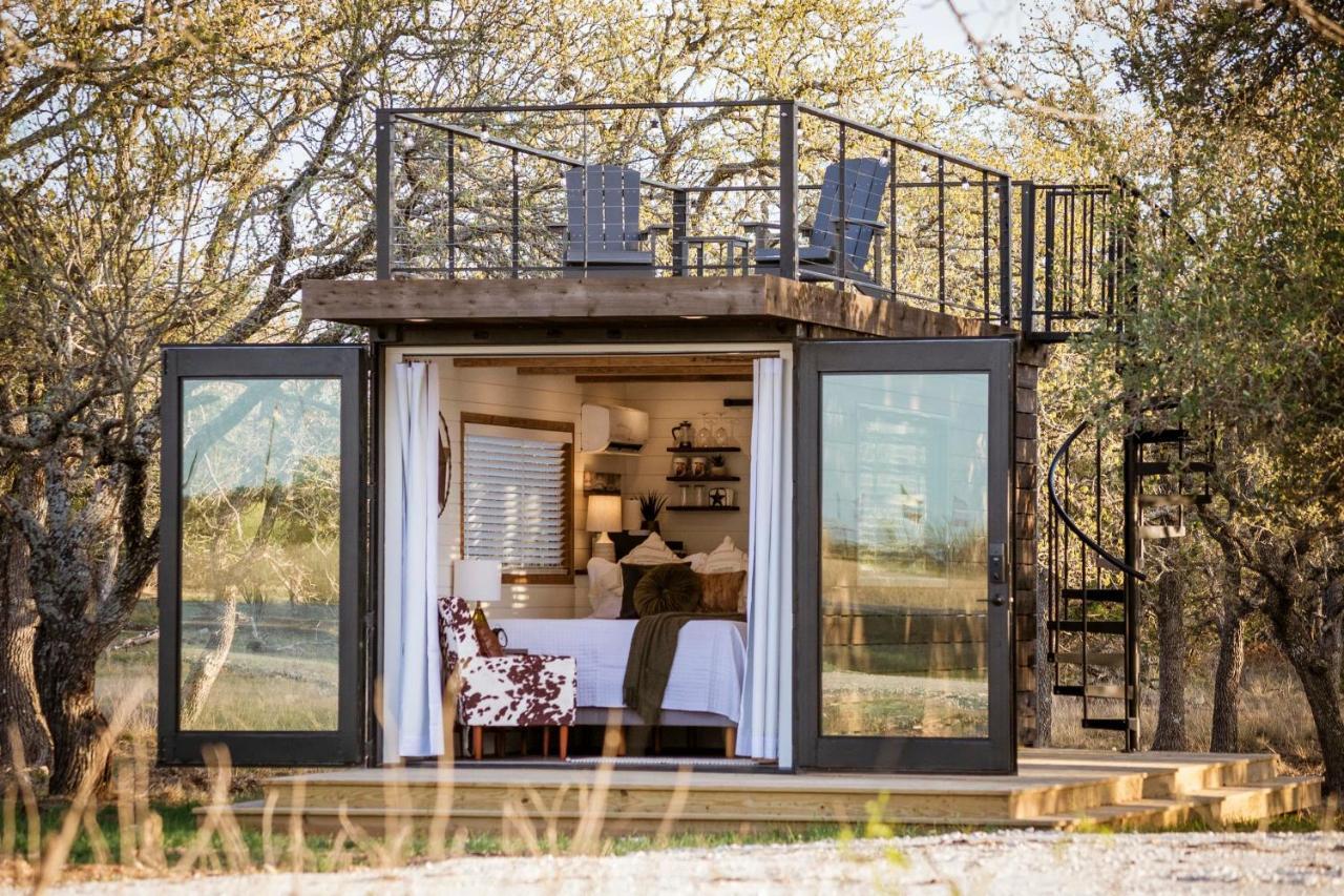 New The Lone Star Shipping Container Villa Фредериксбург Екстериор снимка